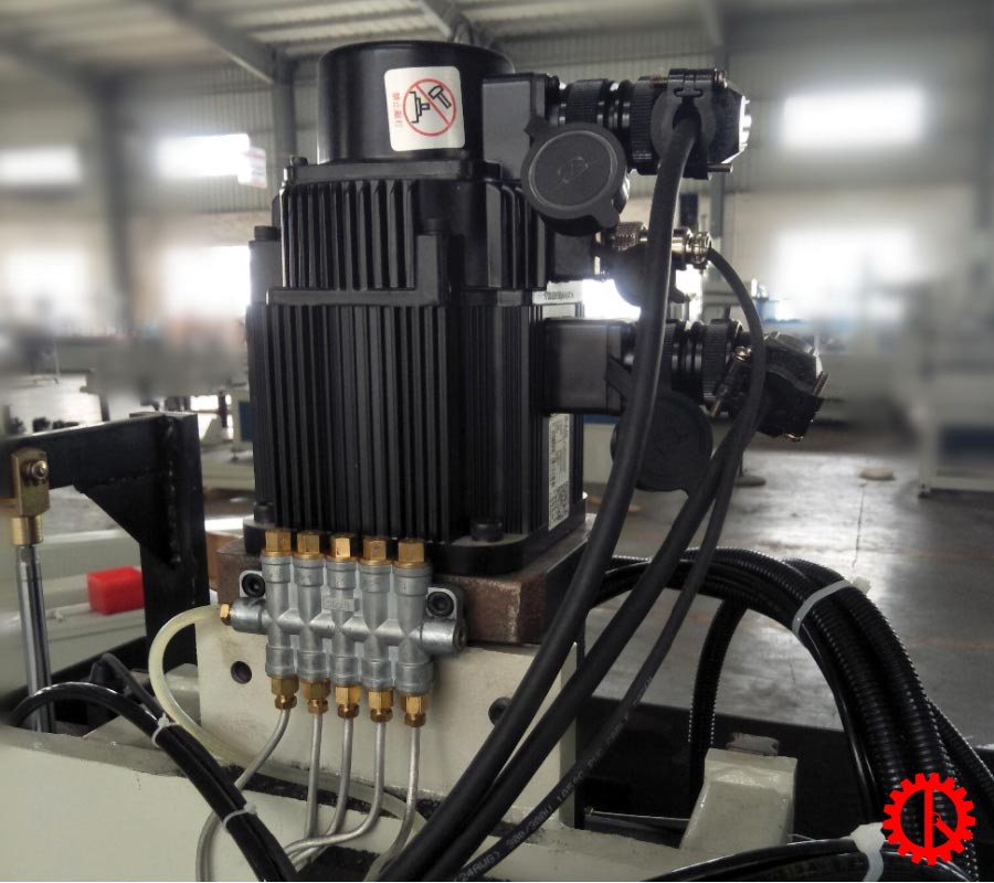 Numerical Control Mortiser Machine - SDC 2000 4 4 Động cơ servo