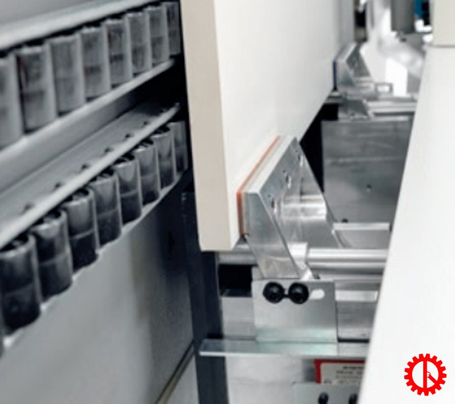 REAL TIME PANEL MACHINE CENTER - BREMA EKO 2.1 Kẹp giữ phôi máy gia công trung tâm nhập khẩu BREMA EKO 2.1 | Quốc Duy