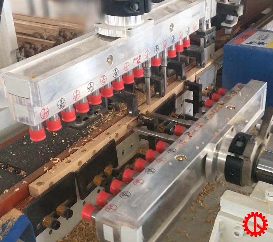 Cụm cưa và khoan của máy cắt khoan bọ thẳng CNC