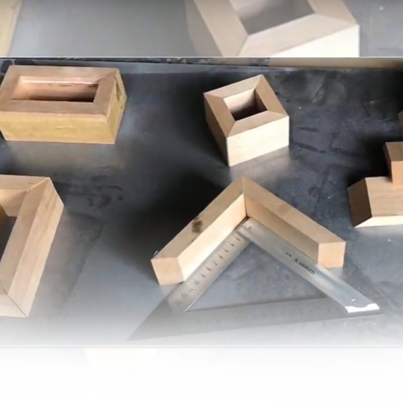 Leg angle chair stage