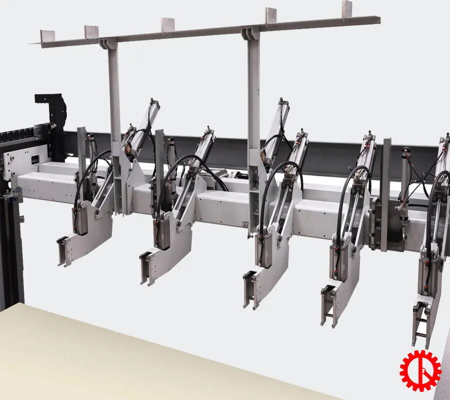 Embryo feeding system of computer panel saw biesse