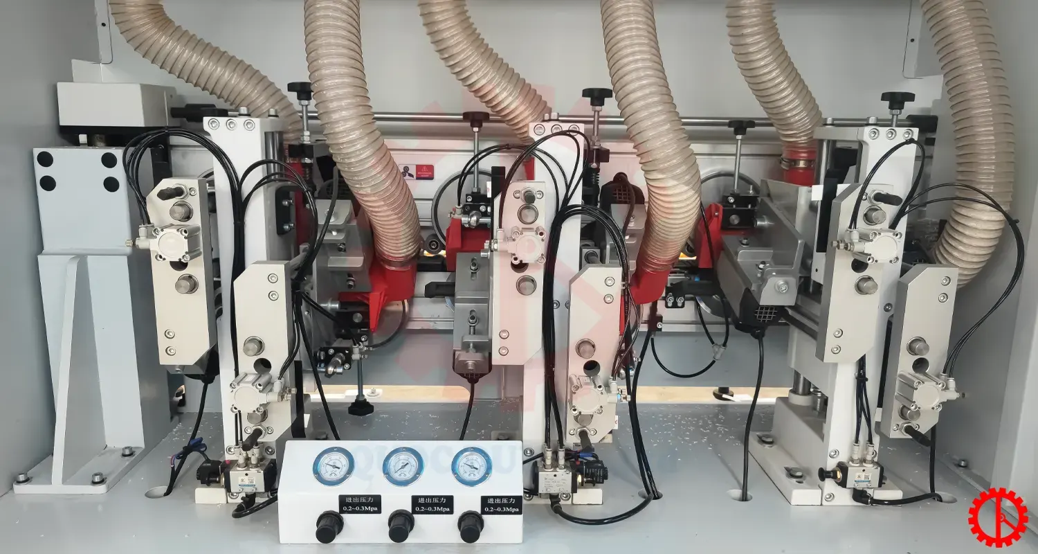 Trimming of automatic laser edge banding machine