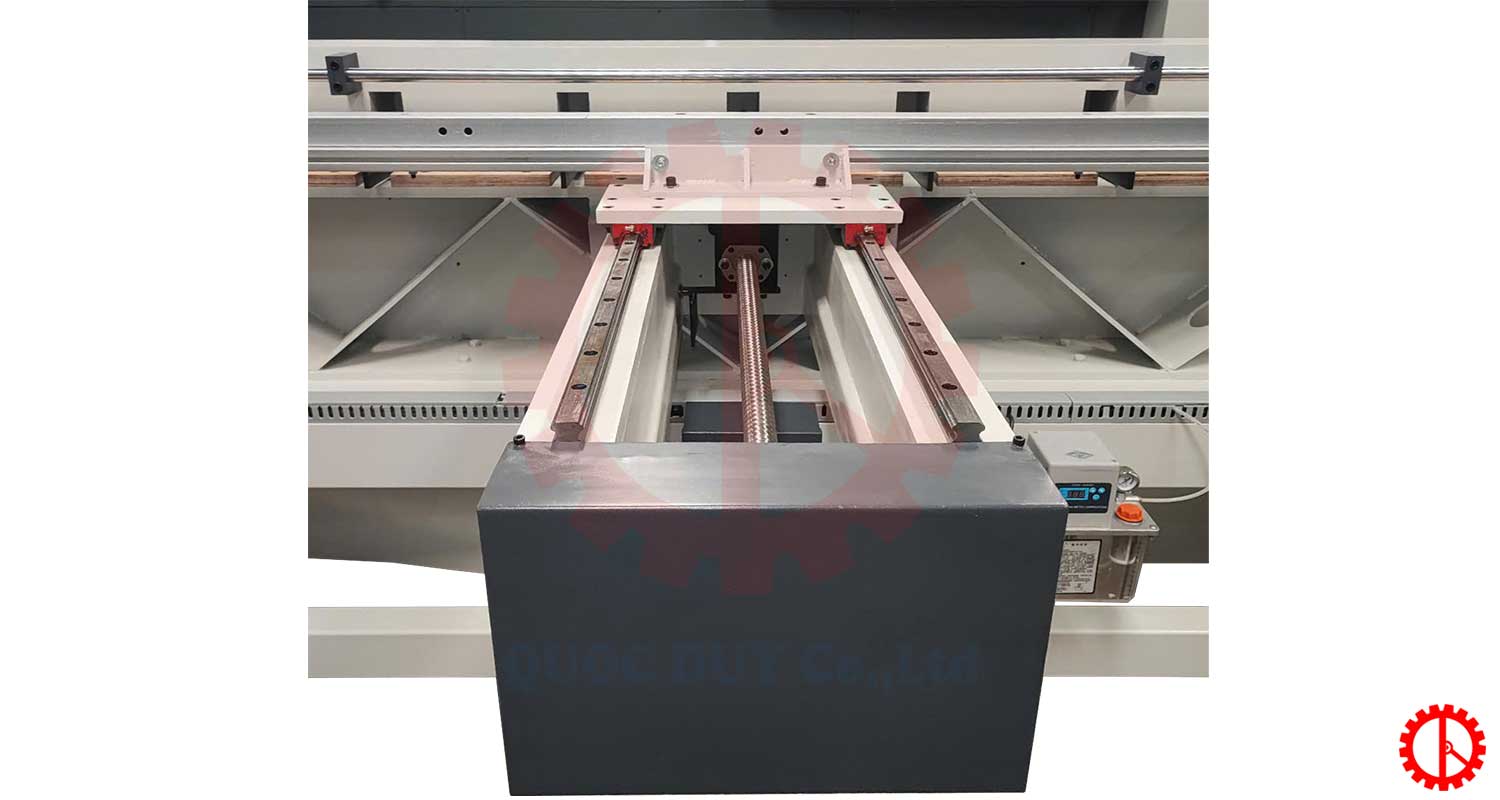 Slide guide rail, ball screw, and material feeder unit Slide guide rail, ball screw, and material feeder unit