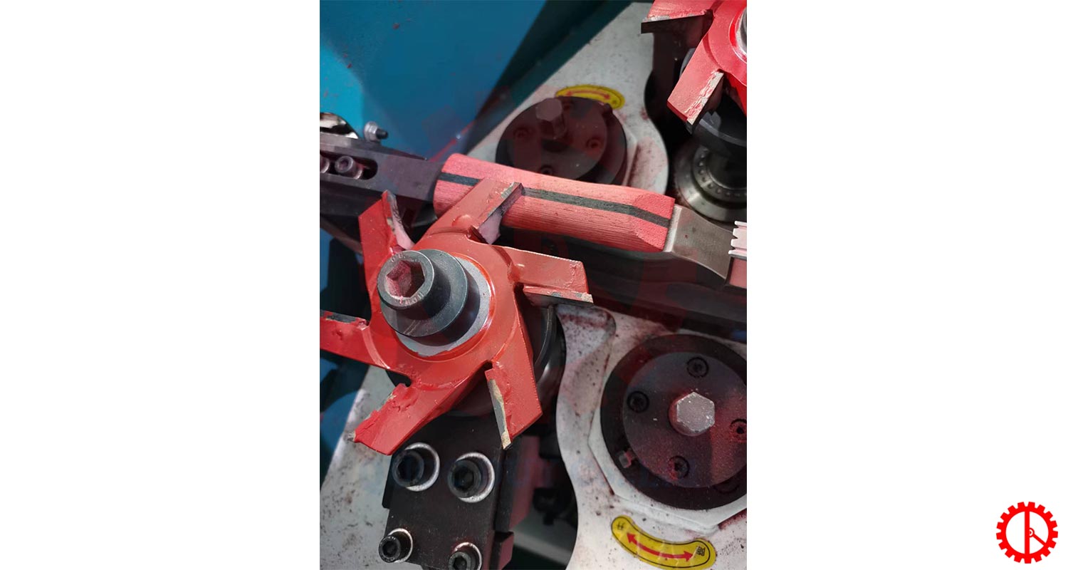 cutter-spindle cutter-spindle