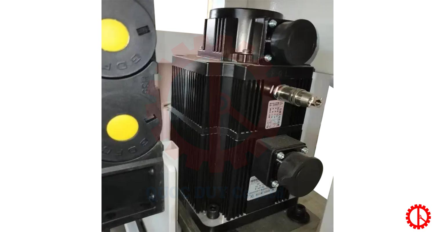 servo-motor servo-motor