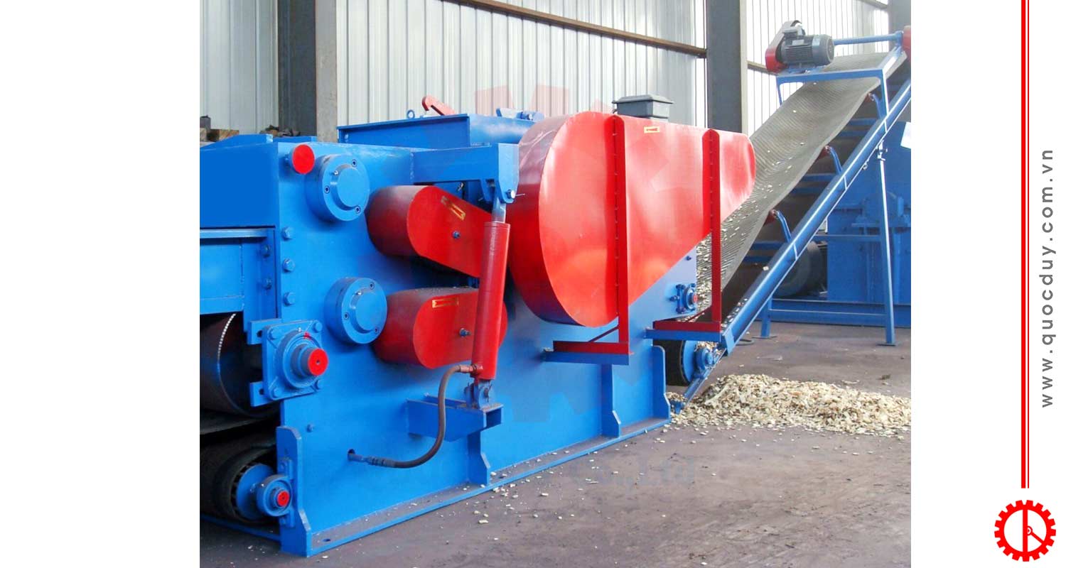 wood-chipping-machine