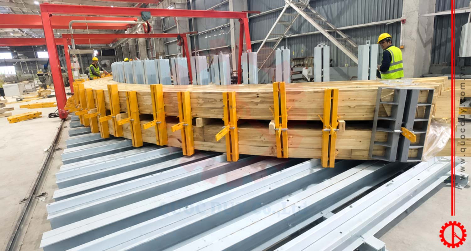 15m-curved-glulam-beam-hydraulic-press