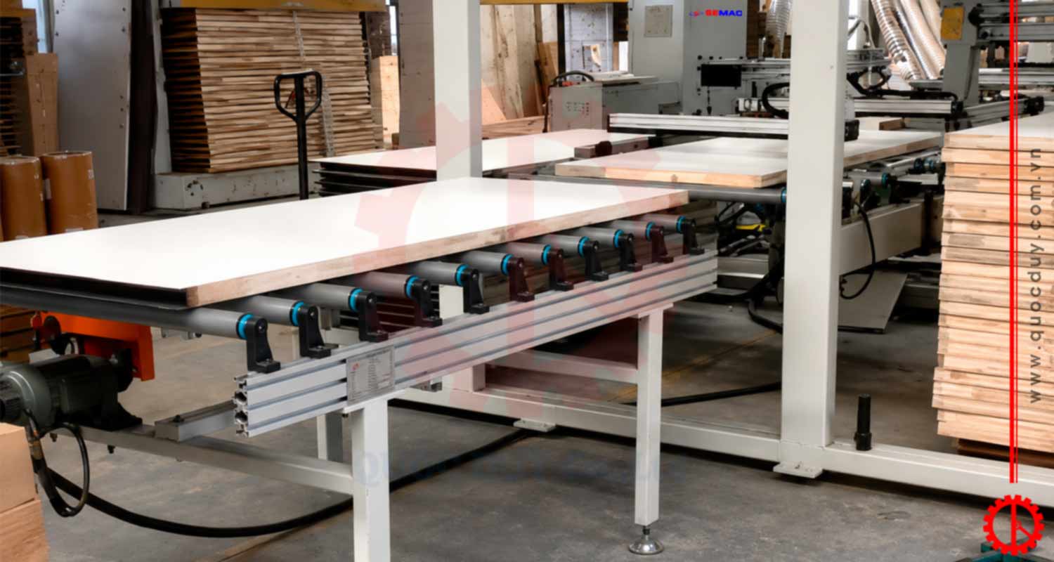powered-roller-conveyor
